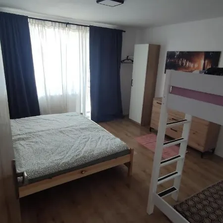Na Kvetnej - Vlastna Zahrada, Parkovanie Apartmán *