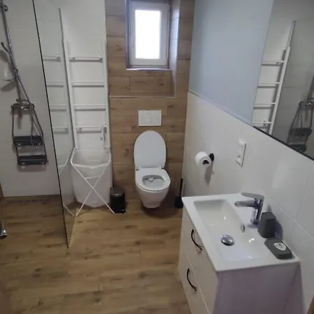 Na Kvetnej - Vlastna Zahrada, Parkovanie Apartmán *