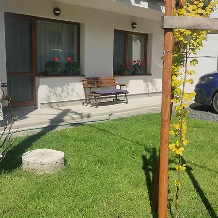 Na Kvetnej - Vlastna Zahrada, Parkovanie Poprad