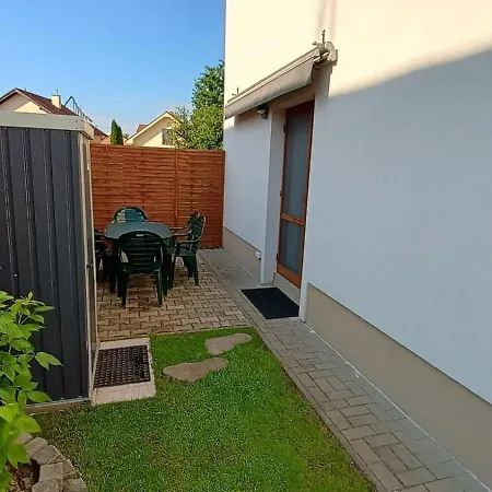 Na Kvetnej - Vlastna Zahrada, Parkovanie Poprad